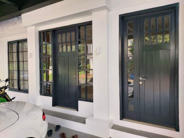 Cat Kayu berbeda dengan cat interior rumah