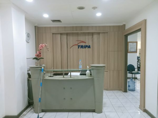 Penggantian HPL backwall reception